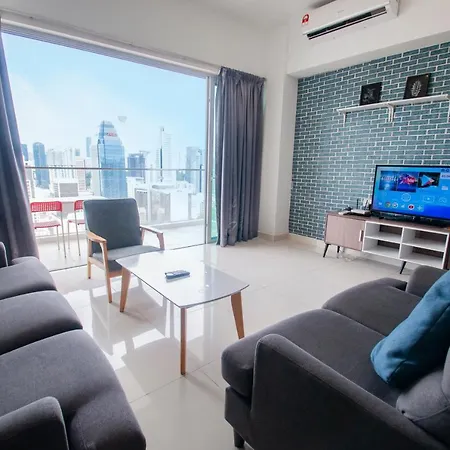 Stayawesome Homestay At Regalia